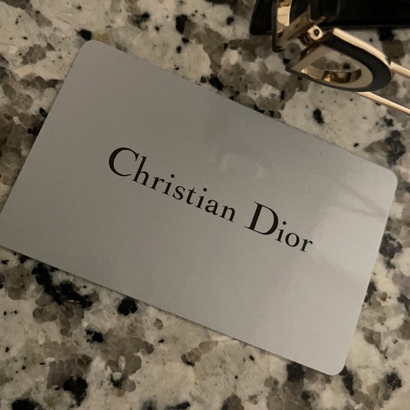 30MONTAIGNE DIOR
Black Square Sunglasses - Picture 7 of 8